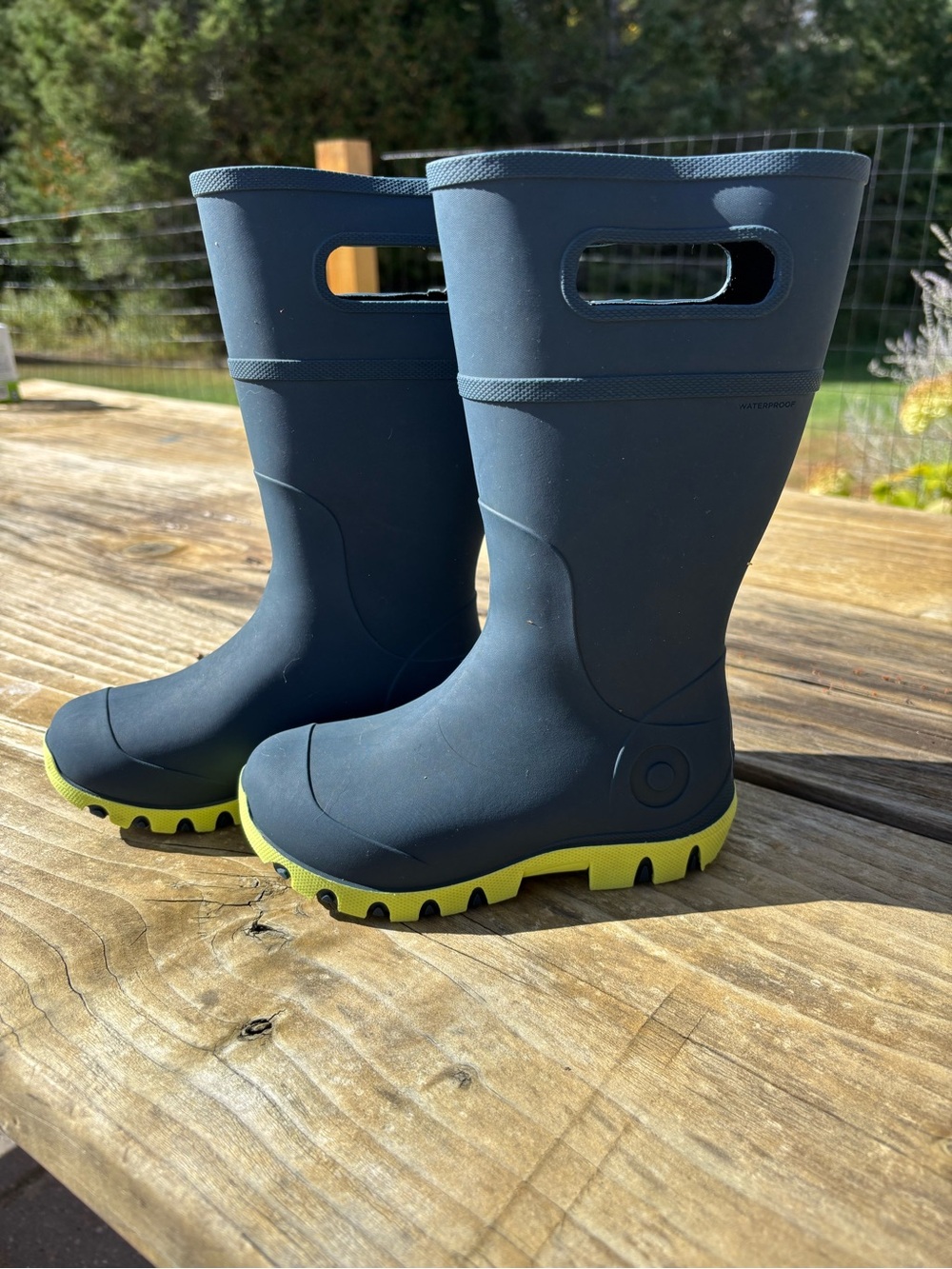 Bogs Tall Kids Waterproof Rain Boots Size 10